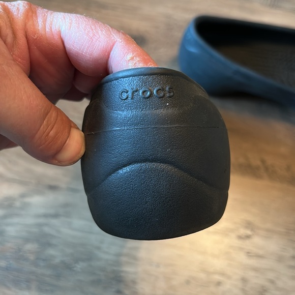 CROCS Black Juneau Silver Slip On Flats Elastic Band Size 9 - Picture 3 of 5